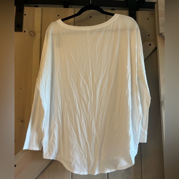 NWT Express Relaxed Tee - Picture 6 of 6